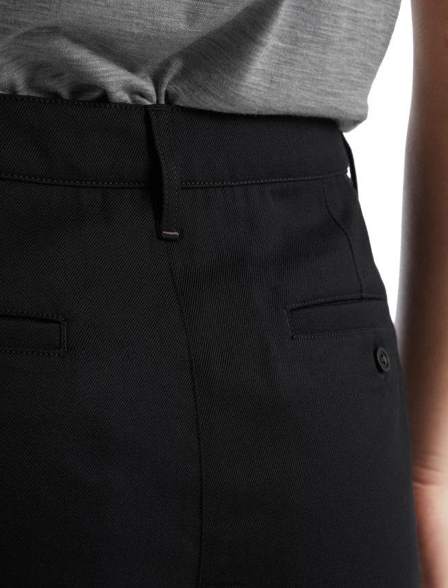 Icebreaker îmbrăcăminte negru femei pantaloni scurți din merino berlin DL46T923